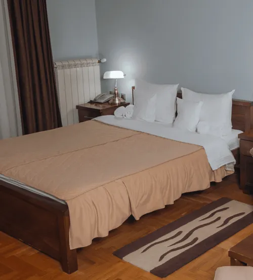 Smeštaj u Veneda apartmanima predstavlja idealan spoj luksuza i praktičnosti, pružajući vam sve što vam je potrebno za potpuno opuštanje nakon istraživanja grada.